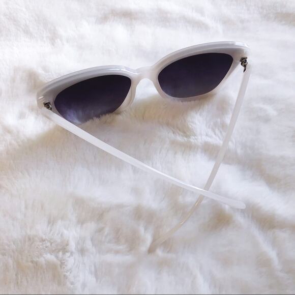 Amelia White Cat Eye Full Rim Sunglasses - Picture 7 of 10